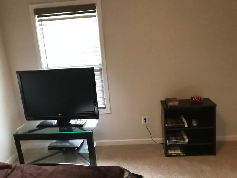 Building Photo - 5512 Cascade Run