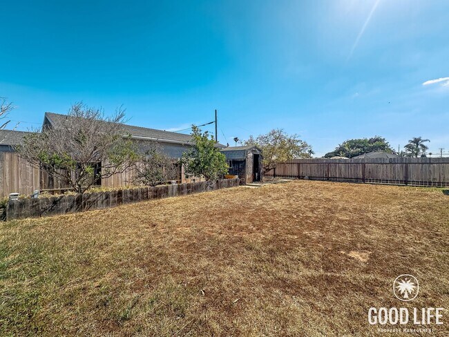 Building Photo - Inviting 3B/1BA Home in Imperial Beach with Patio, Driveway Parking and Coastal Proximity