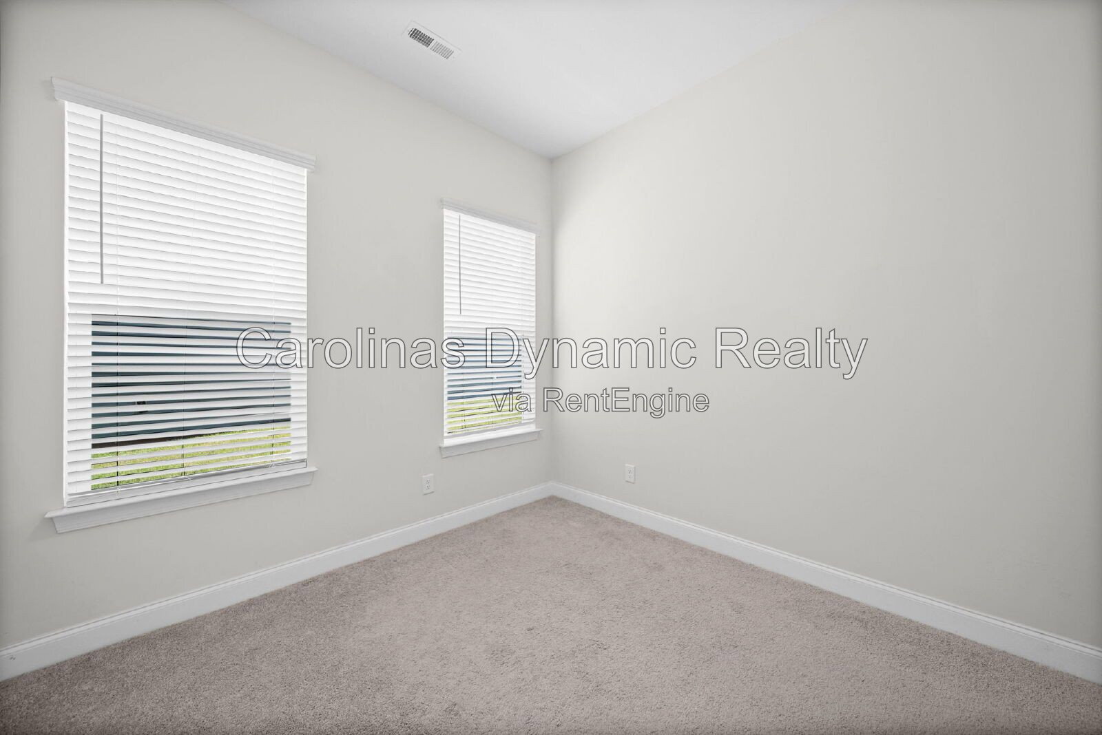 Building Photo - 1106 Cigar Ln