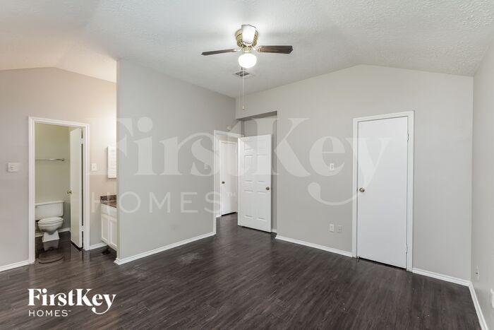 Building Photo - 13526 Hampton Falls Dr