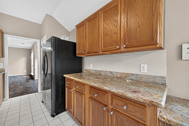 Building Photo - 2143 Mossy Trail Dr
