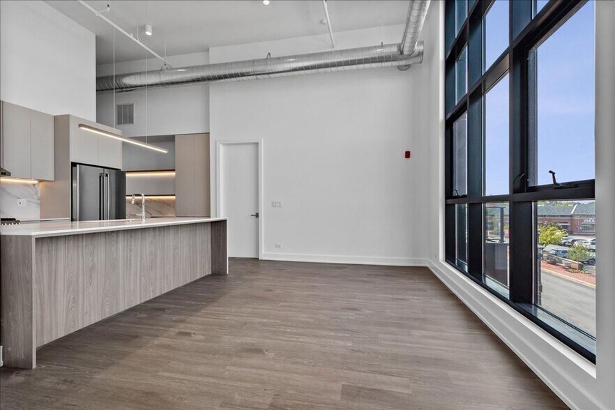 Building Photo - 728 Waukegan Rd