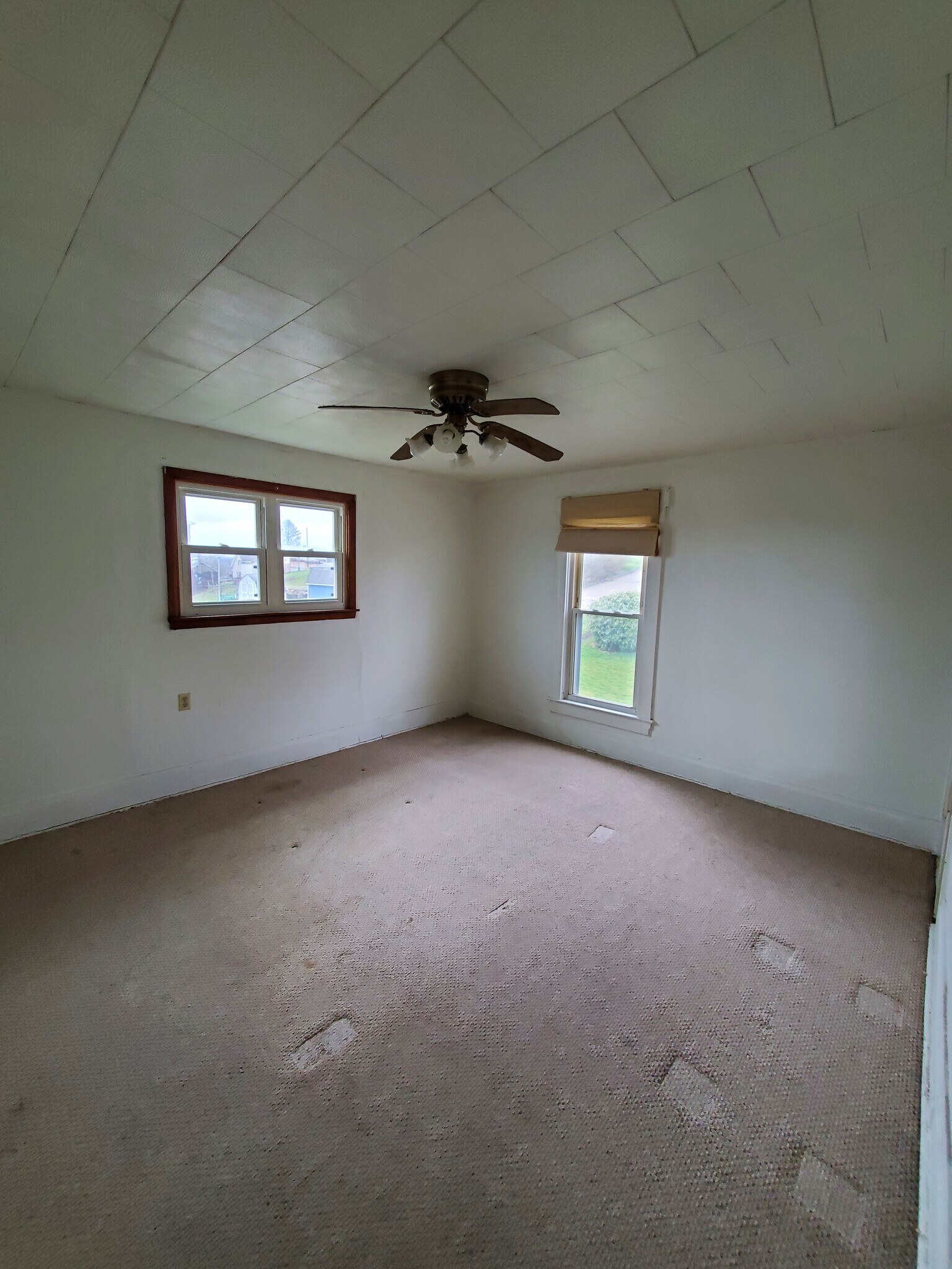 Building Photo - 300 Painter St