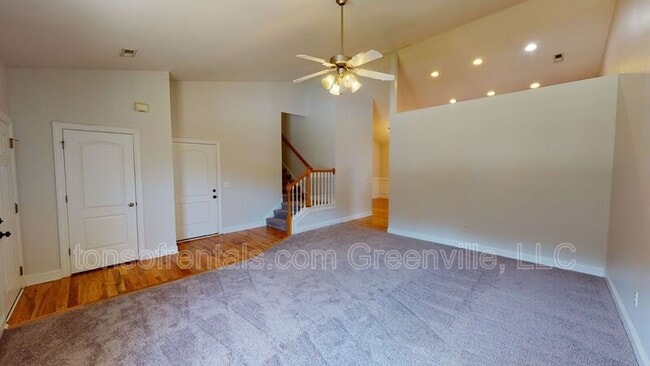 Building Photo - 939 Squires Pt