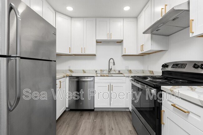 Building Photo - 889 Bracero Rd