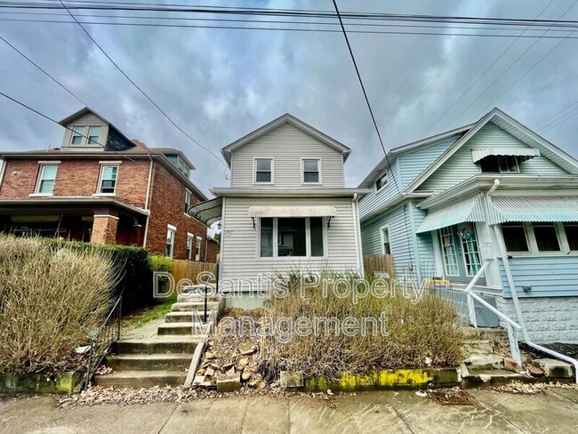 Primary Photo - 1917 4th Ave