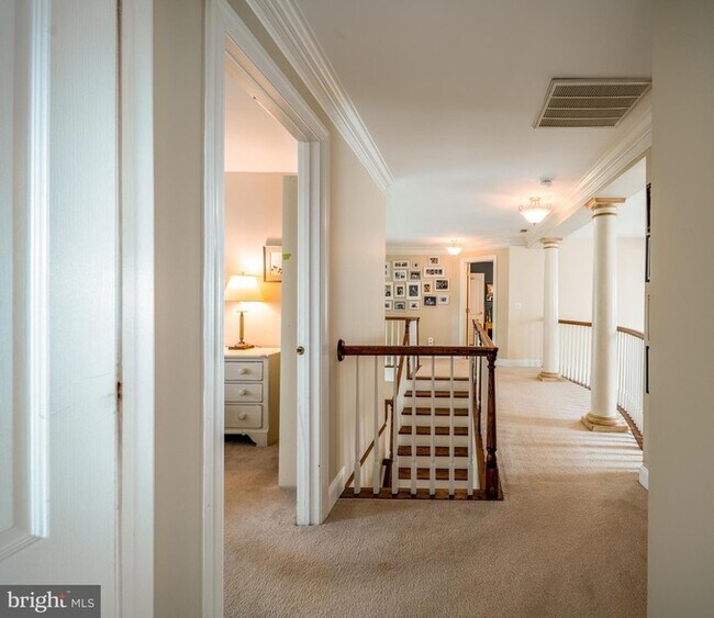 Building Photo - 1115 Amanda Dr