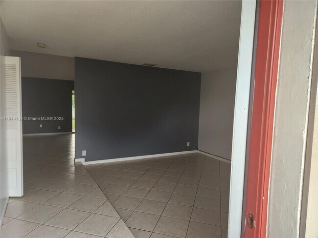 Building Photo - 2862 NW 108th Ave