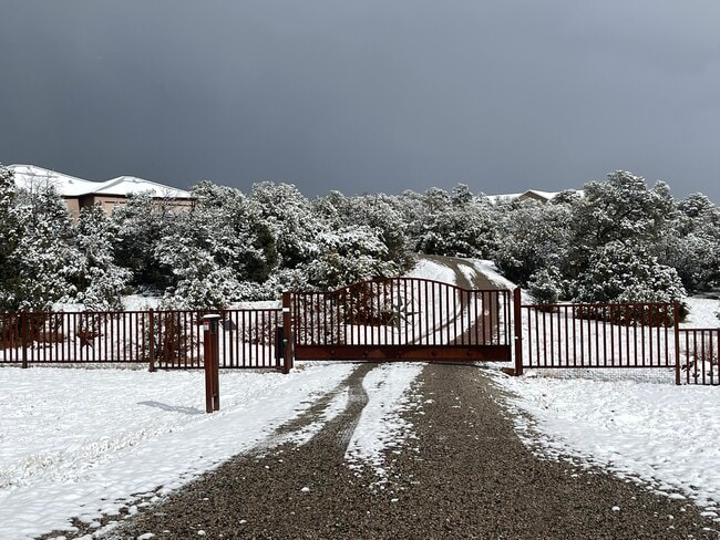 Building Photo - 42 Express Blvd