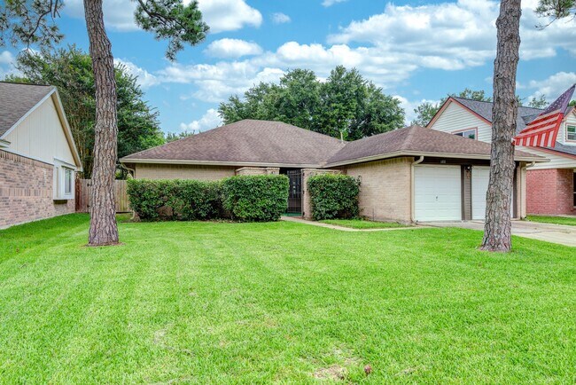 Building Photo - 6818 Brockington Dr