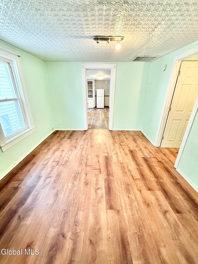 Building Photo - 1575 Carrie St