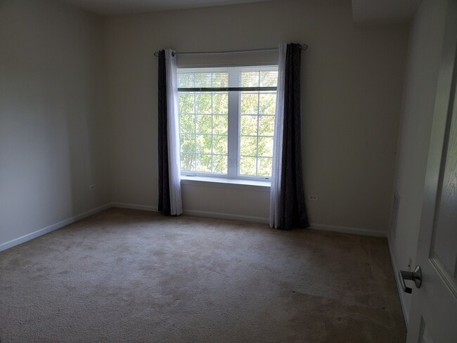 Building Photo - 3501 Wellington Ct