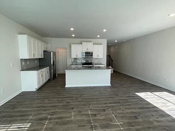 Building Photo - 1448 Amberview Ln