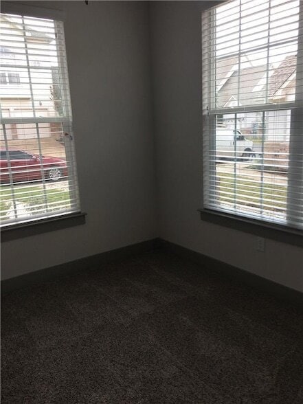 Building Photo - 12200 Abbey Glen Ln