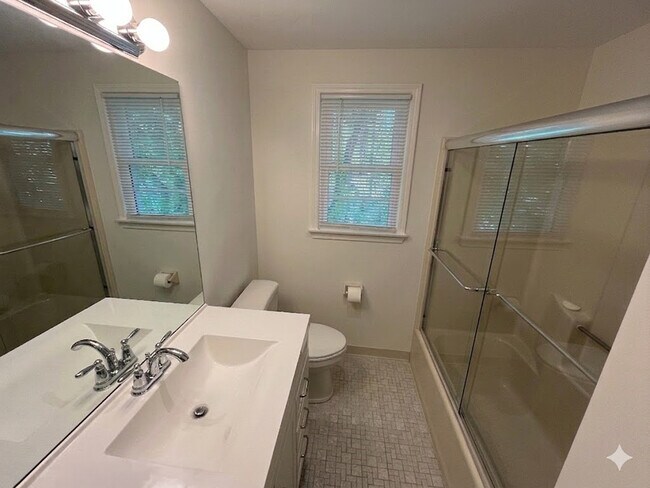 Building Photo - 427 Westford Dr