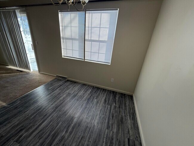 Building Photo - 23609-2 N 1800-E