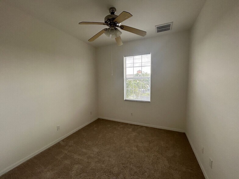 Building Photo - 4255 Liron Ave