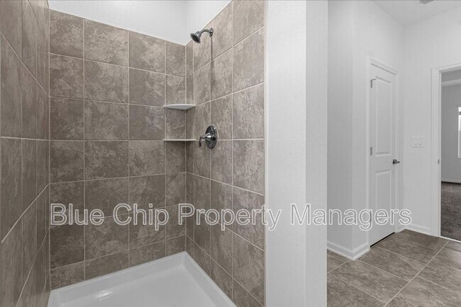 Building Photo - 2096 Shaggy Fisher Dr
