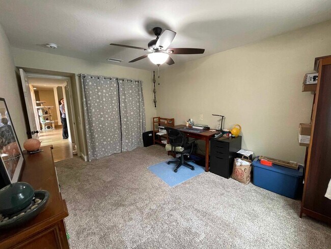 Building Photo - 1029 Silver Stallion Dr