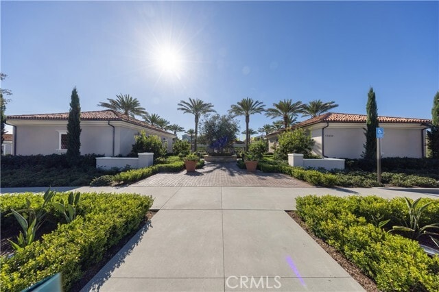 Building Photo - 126 Sunnyside