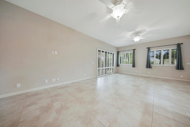 Building Photo - 73895 Saquaro Ct