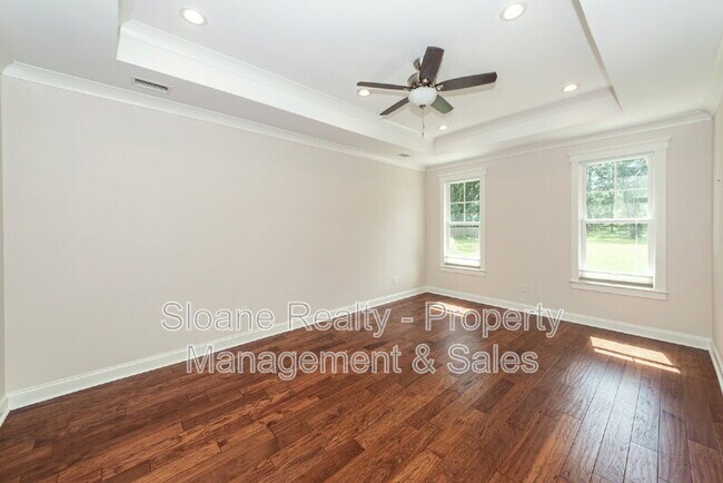Building Photo - 5751 Old Jacksonboro Rd