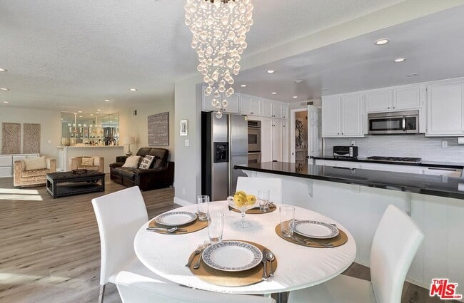 Building Photo - 10754 Garland Dr