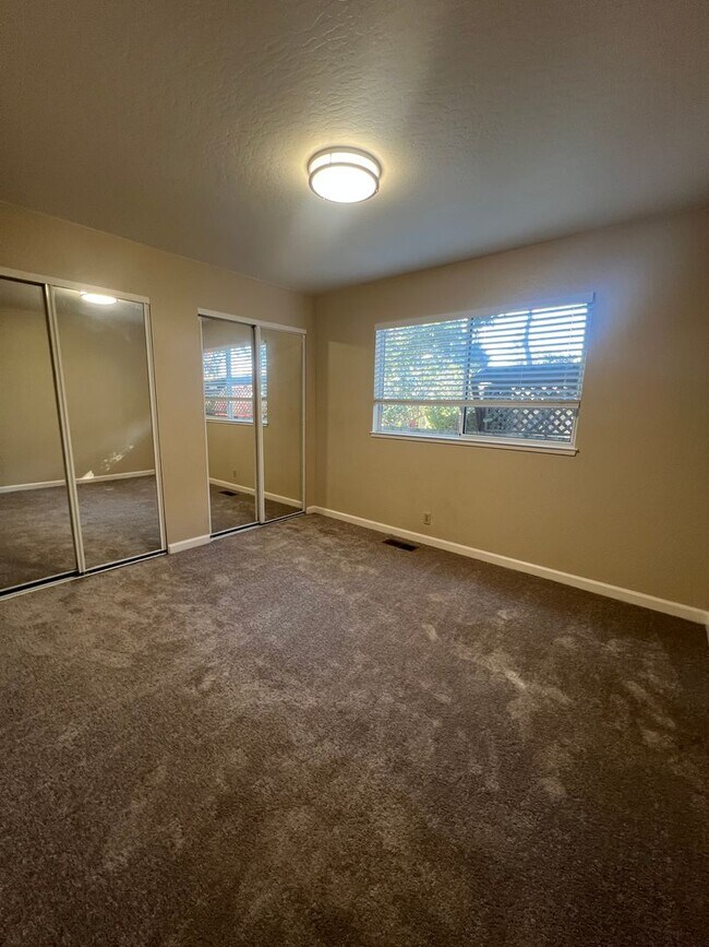 Building Photo - Rincon Valley Three Bedroom Home