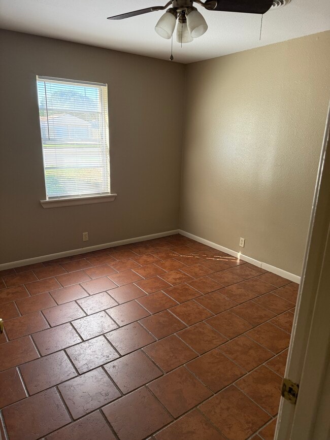 Building Photo - 3682 Ambler Ave