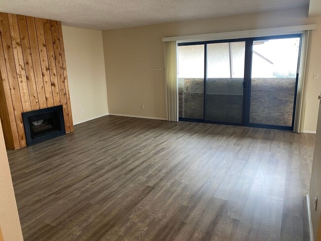 Building Photo - 3831 Nipoma Pl