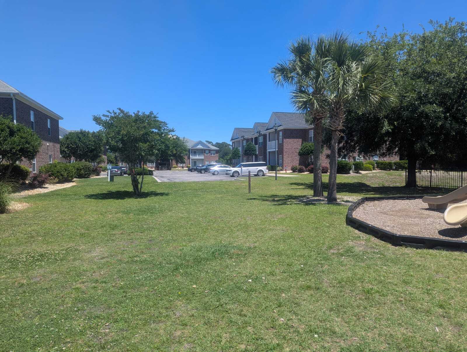 Building Photo - 2073 Silvercrest Dr