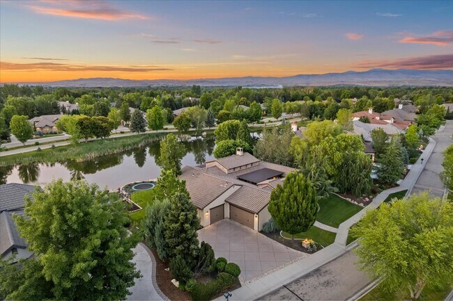 Building Photo - Resort Living in Desirable Eagle Idaho