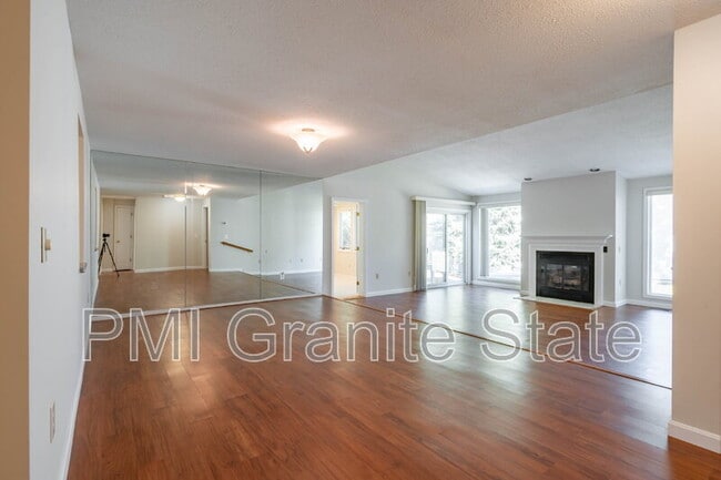 Building Photo - 44 Walden Pond Dr