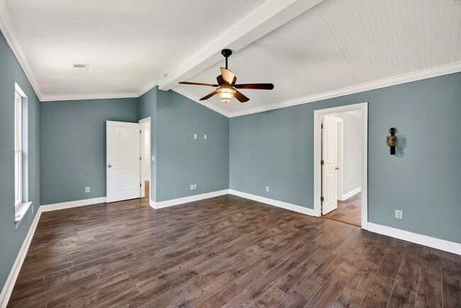 Building Photo - 1939 Chestnut Oak Ln