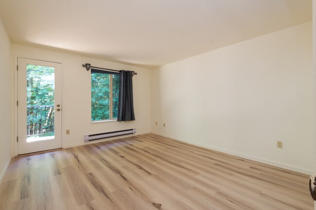 Building Photo - 8124 145th Ct NE