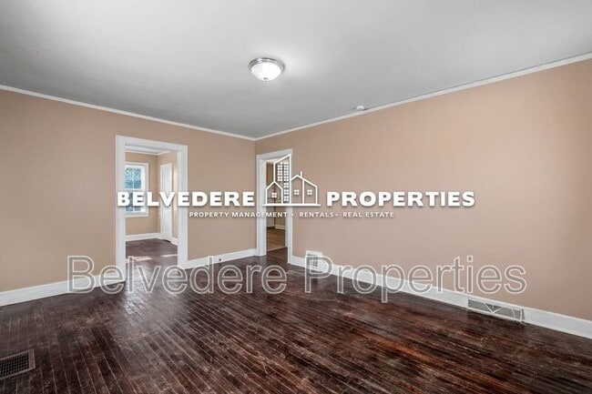 Building Photo - 437 24th St NW