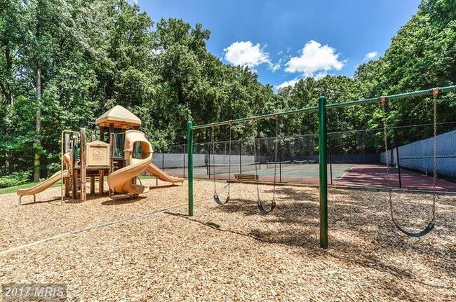 Building Photo - 2BD/1BA in Bethesda Park - Feeds to WJ HS - Great location - Close to Walter Reed & METRO