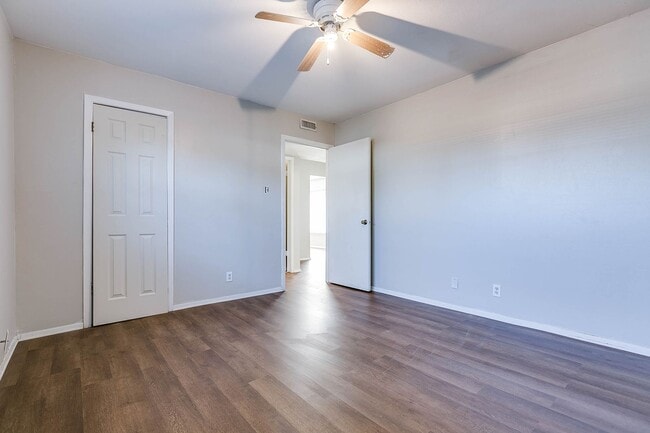 Building Photo - 1425 Austin St