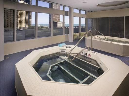 Building Photo - 339 E Ohio St