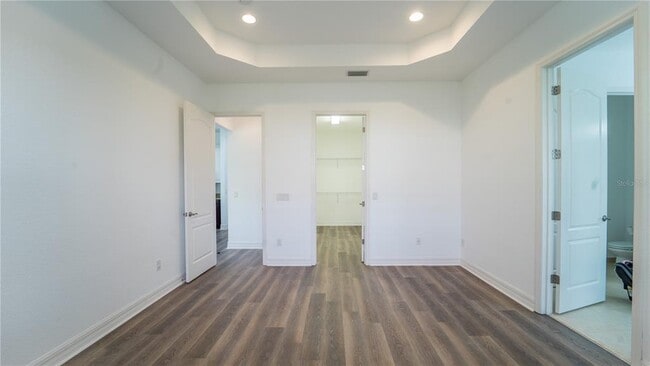 Building Photo - 10335 Henbury St