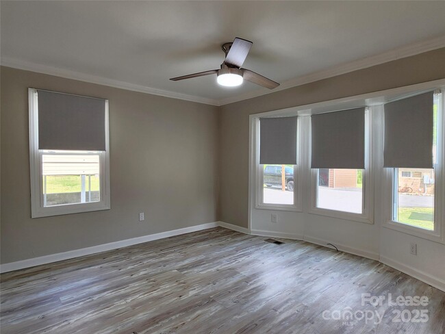 Building Photo - 11790 Troutman Rd