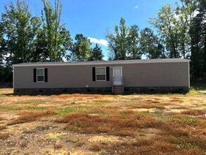 Building Photo - 3-Bedroom 2-bath single wide