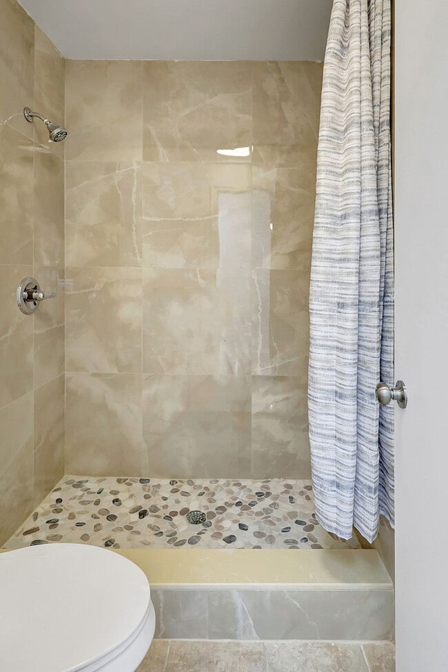 Building Photo - 107 Parkside Colony Dr