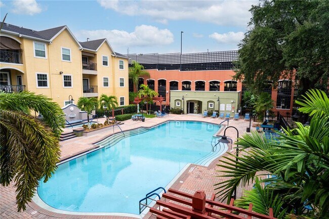 Building Photo - 1810 E Palm Ave