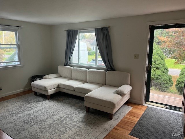 Building Photo - 302 Twin Elms Ln