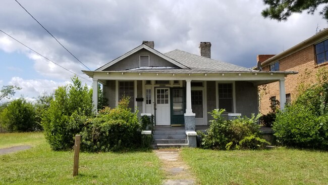 Building Photo - 5516 Court G