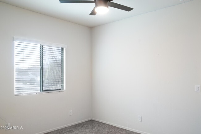 Building Photo - 43633 Yucca Ln