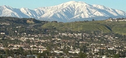 Building Photo - 761 W Country Hills Dr