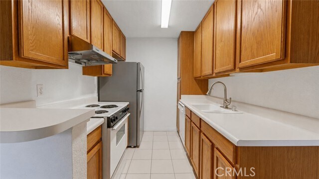 Building Photo - 2300 S Hacienda Blvd