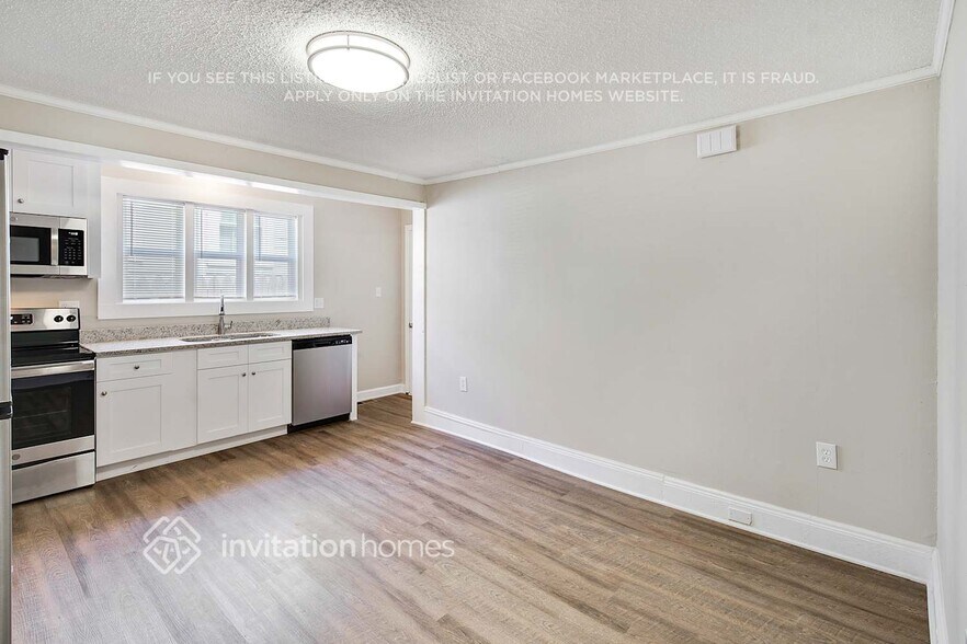 Building Photo - 401 Hillcrest Ave
